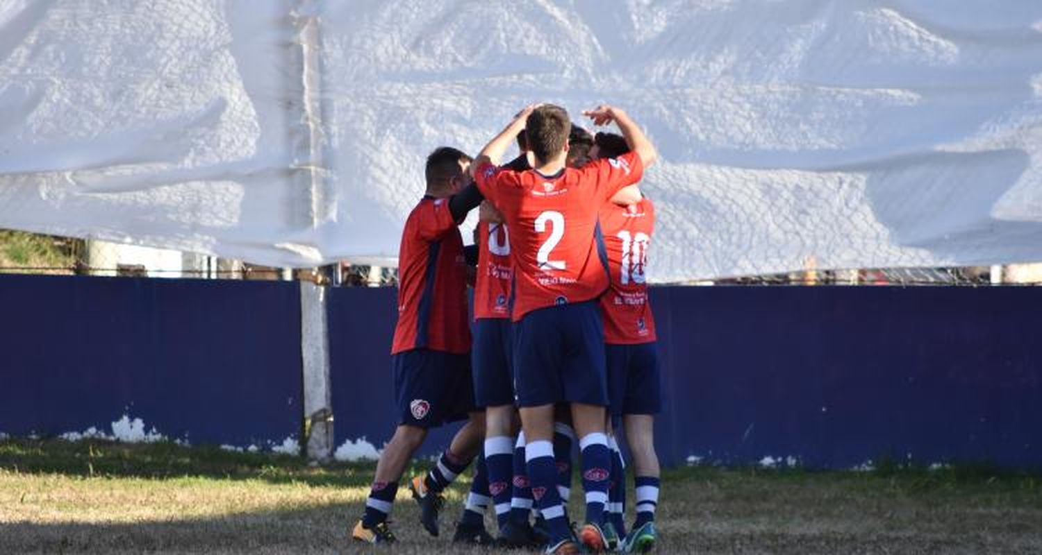 Con solidez, Mitre avanzó  a la final del Apertura