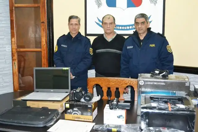 Subdirector de Toxicología entregó elementos para la delegación Gualeguay
