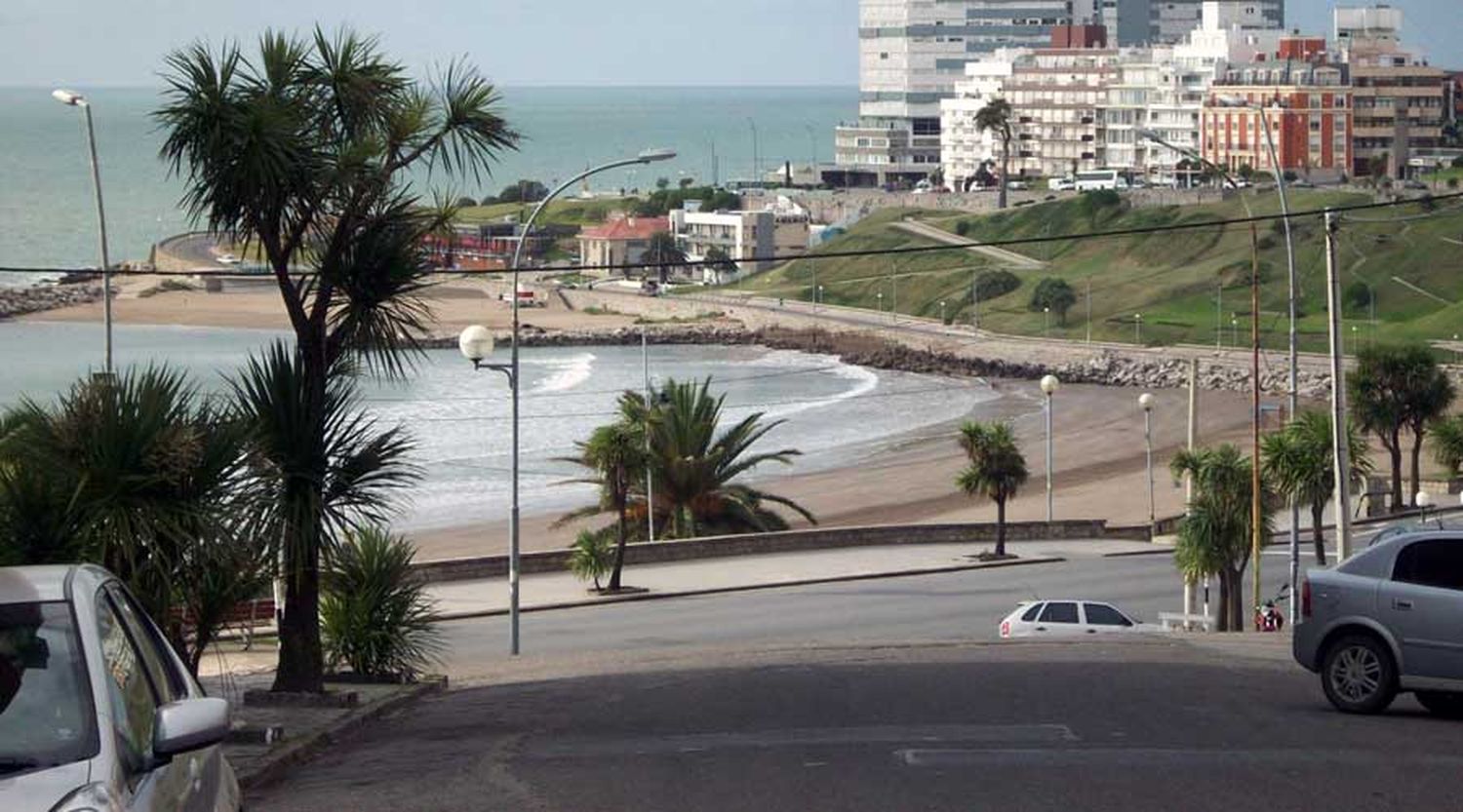 Guardavidas, en alerta por los rescates en Varese: "Parece una playa tranquila, pero es traicionera"