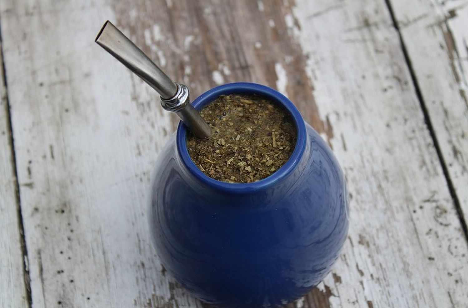 Prohíben la comercialización de una yerba mate