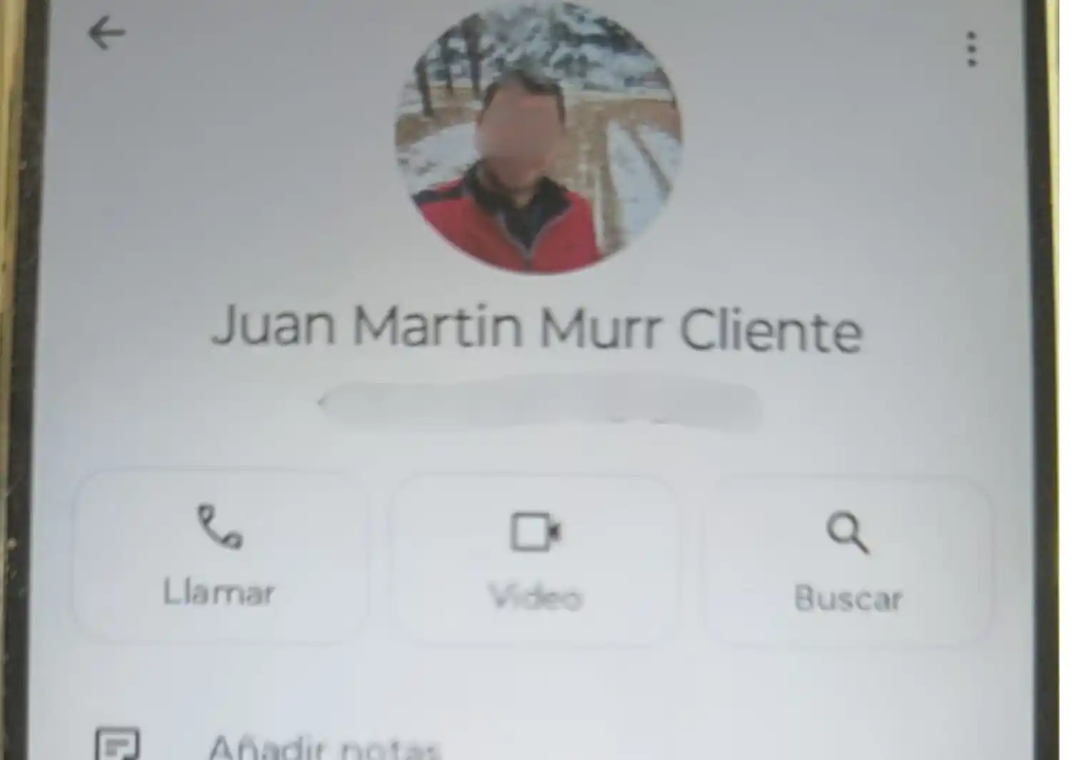 El estafador se comunicó con la panadería vía WhatsApp.
