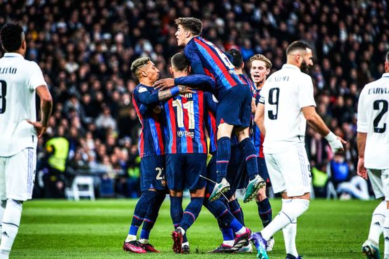 Barcelona festejó en el Bernabeu.