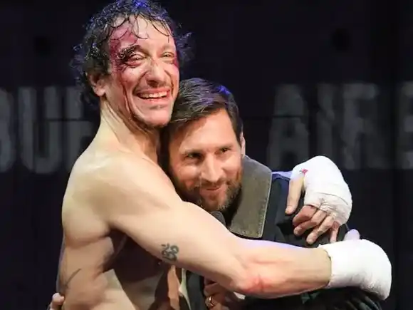 Messi ovacionado: el crack asistió a “Rocky” para ver a Nico Vázquez