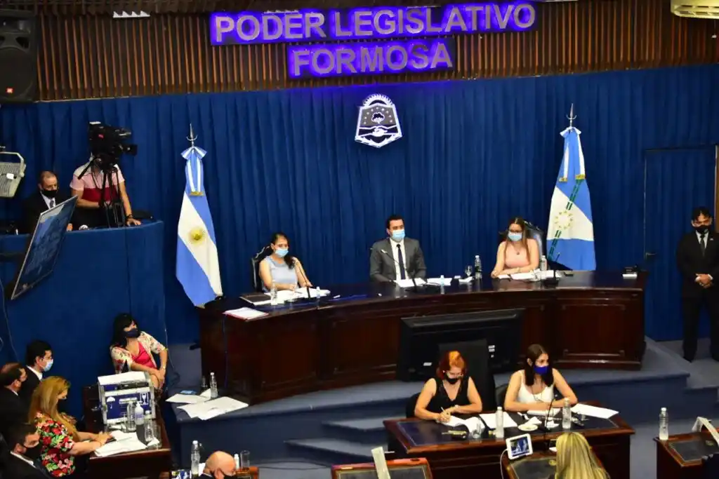 El Vicegobernador y diputados justicialistas acompañan el pedido de juicio político a miembros de la Corte
