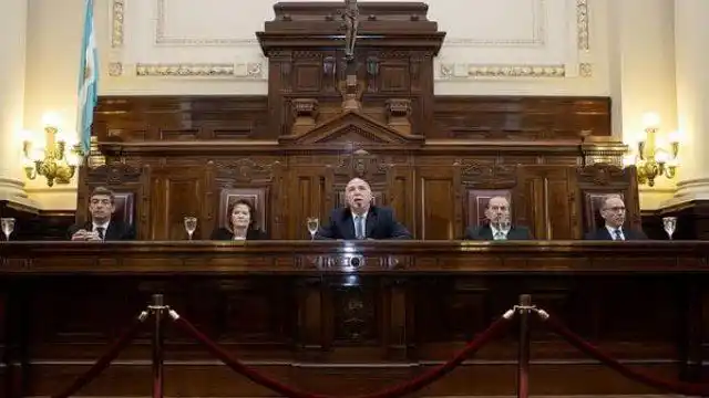 Polémico fallo beneficia con el 2×1 a represores condenados