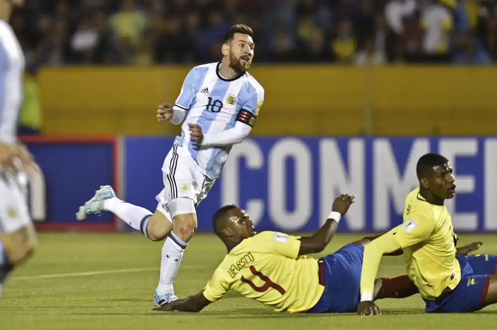 Argentina  ganó en Ecuador y se clasificó al Mundial