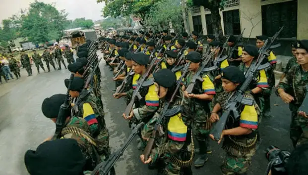 Comenzó el juicio contra 179 miembros de las FARC por 900 delitos   