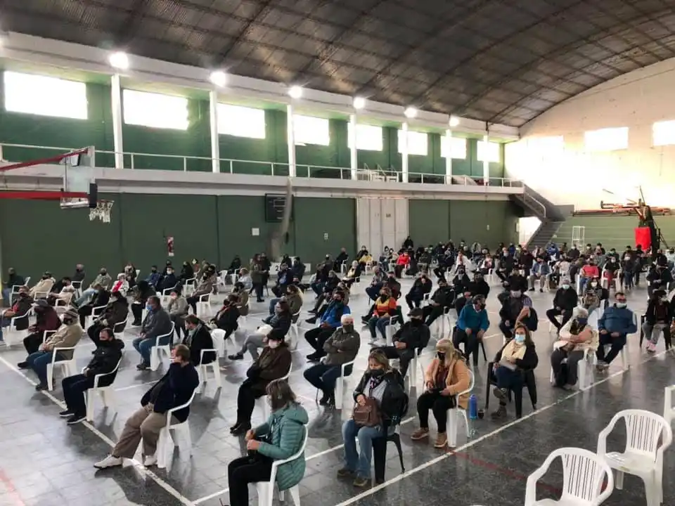 El 90% de los vacunados con primera dosis aceptó Moderna como segunda dosis