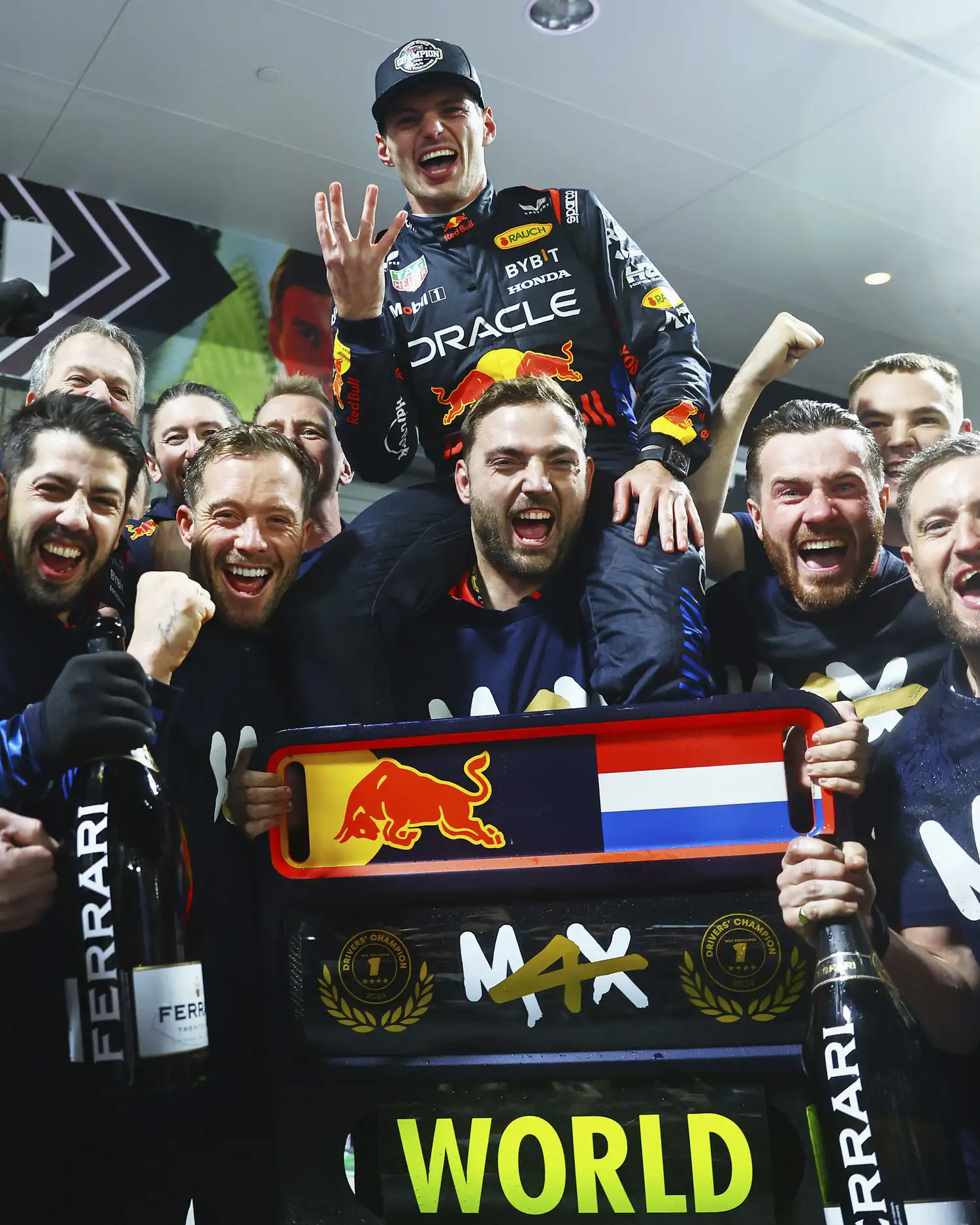 Verstappen buscará su quinto título.