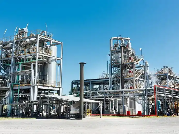 YPF invertirá 400 millones de dólares para revivir la refinería de San Lorenzo.