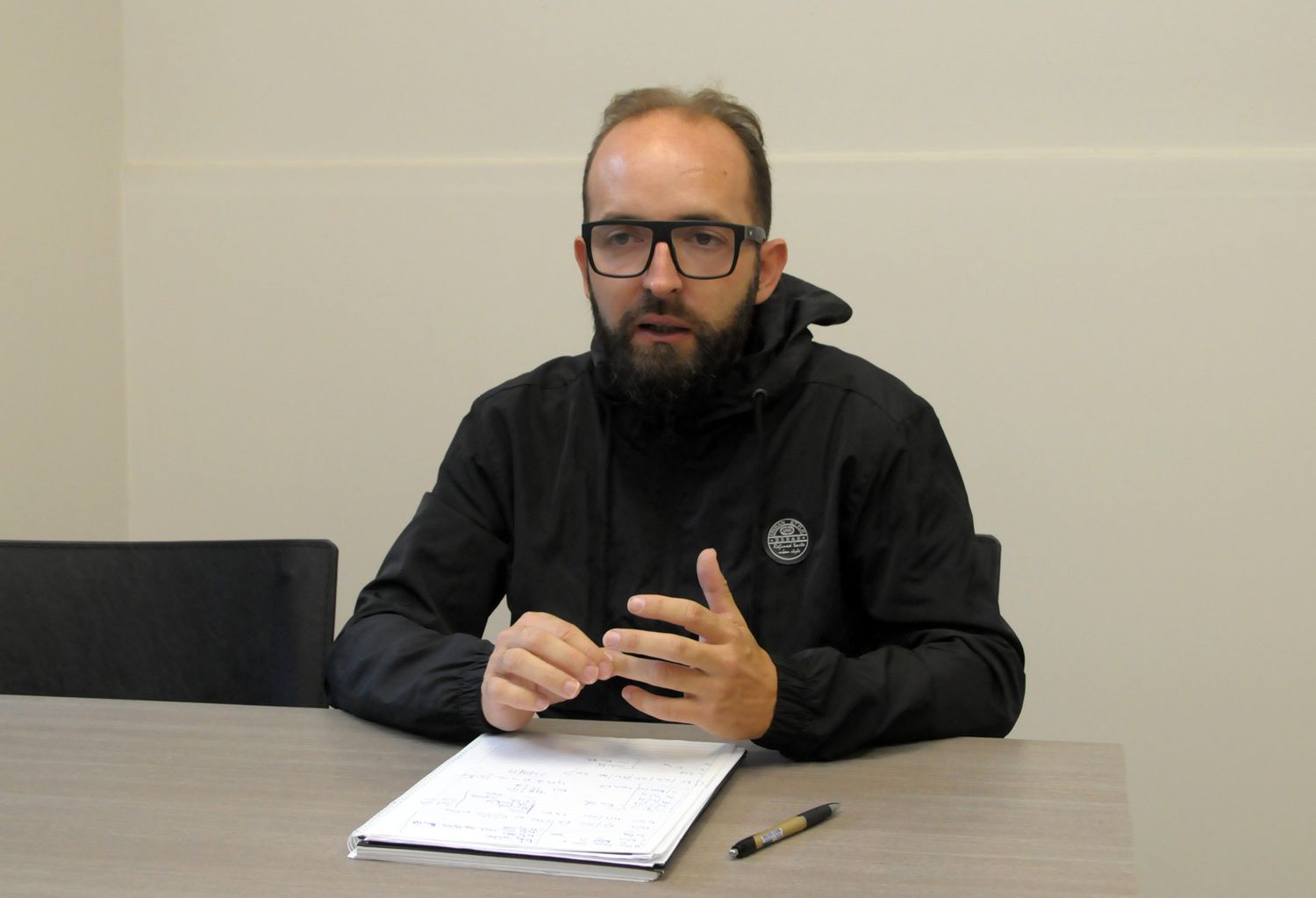 Nicolás Carrillo afirmó que el Sumo como “servicio público no está cumpliendo su función”