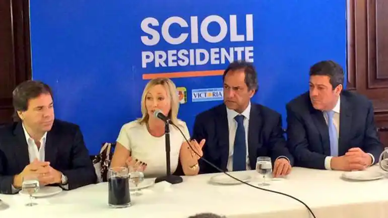 Mónica López, candidata massista, llamó a votar por Daniel Scioli