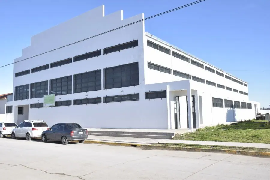 Tras las obras, se habilitó el polideportivo de la Escuela 2