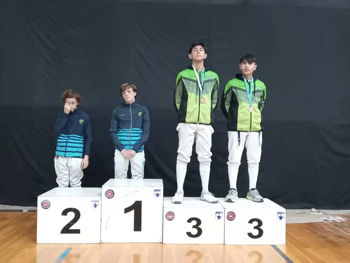 Esgrimistas de la Sociedad Italiana participaron de la segunda fecha del Ranking Metropolitano.