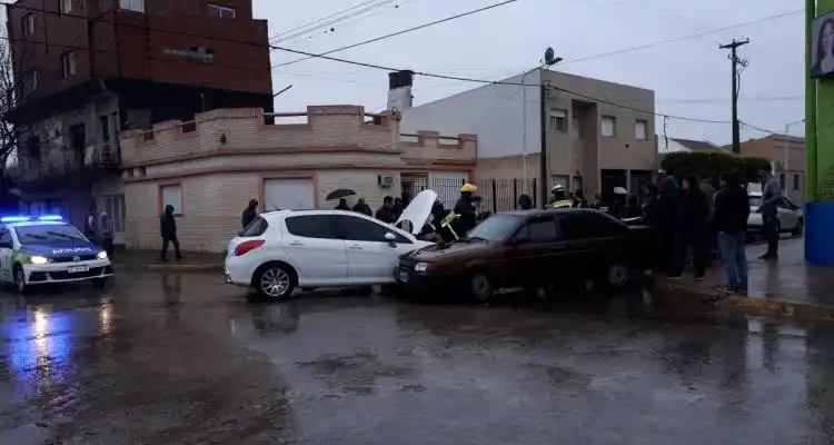 Accidente en Ayacucho y Miguel Porta: cuatro trasladados al Hospital, todos ilesos