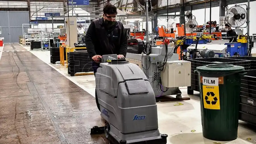 El empleo registrado aumentó en agosto un 2,8% interanual