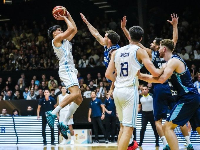 Argentina buscará recuperase ante Panamá a partir de las 18:30 en Obras. Foto: @cabboficial