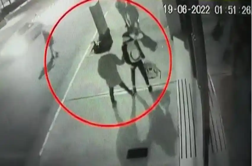 Video: el momento del ataque que sufrió Martín Mora Negretti