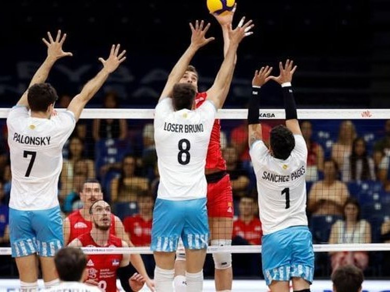 Argentina triunfó frente a Serbia