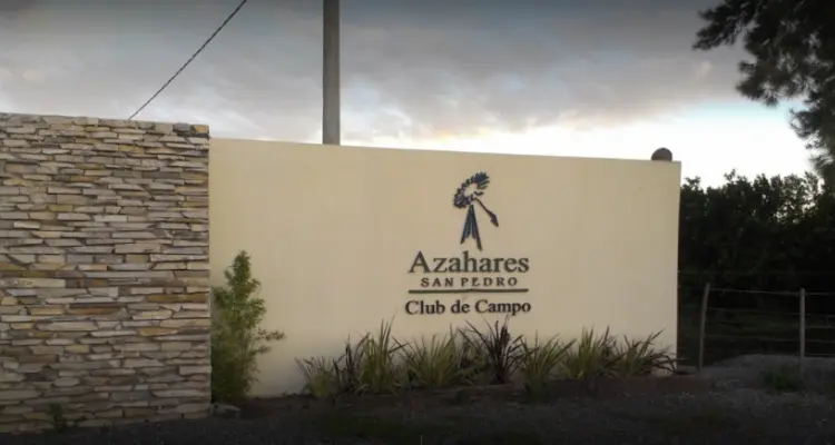 En medio de una fiesta de mujeres entraron ladrones, perpetraron un robo y huyeron