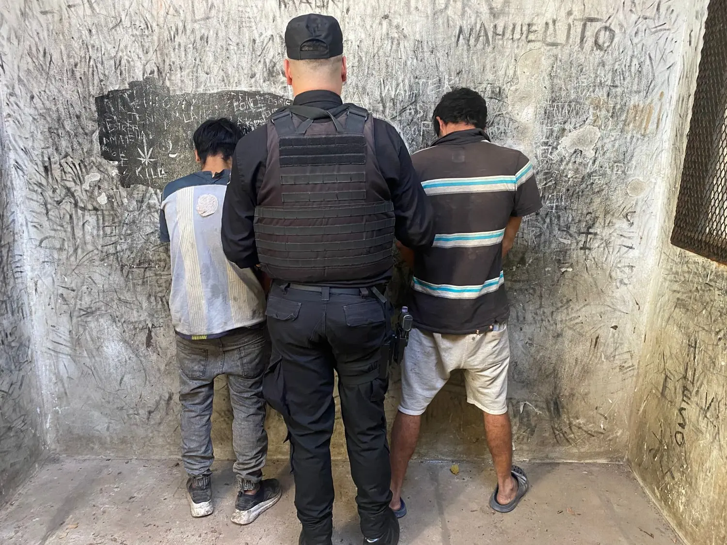 Detuvieron a dos jóvenes por la entradera en Granadero Baigorria en la que un hombre fue brutalmente atacado
