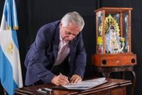 Fernández pidió “terminar con los desencuentros” y dijo que el Papa es “el mayor líder moral”