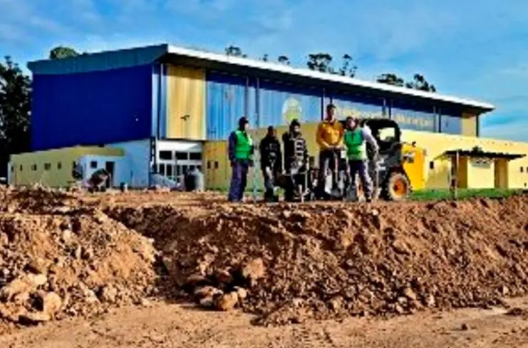 Intendente Marini visitó el polideportivo “Gabriel A. Solís”