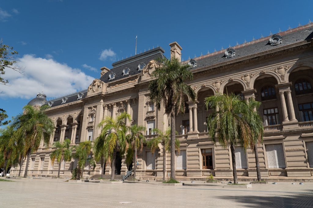 El incremento será del 51 por ciento, escalonado hasta diciembre.