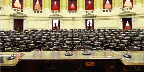 Pases de última hora: Diputados juran este miércoles en medio de una pelea voto a voto por la primera minoría