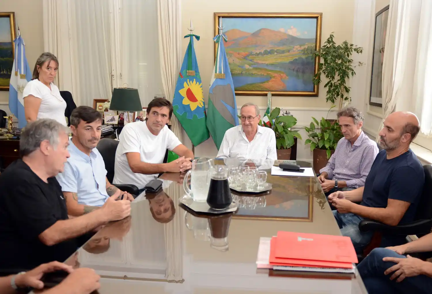 Katopodis junto a Lunghi e Iparraguirre en Tandil
