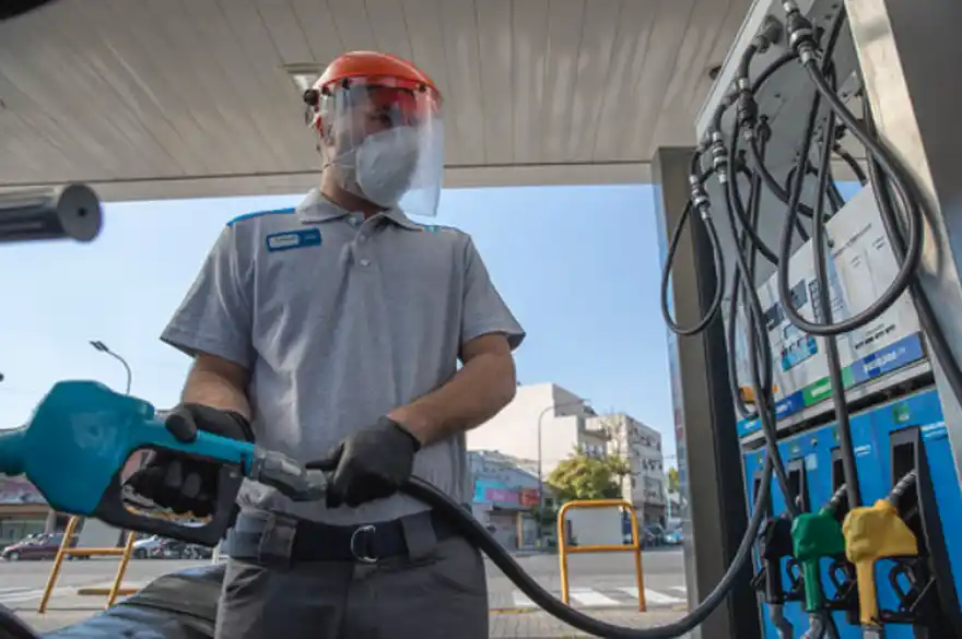 Desde este sábado, aumentaron 6% las naftas y el gasoil en todo el país
