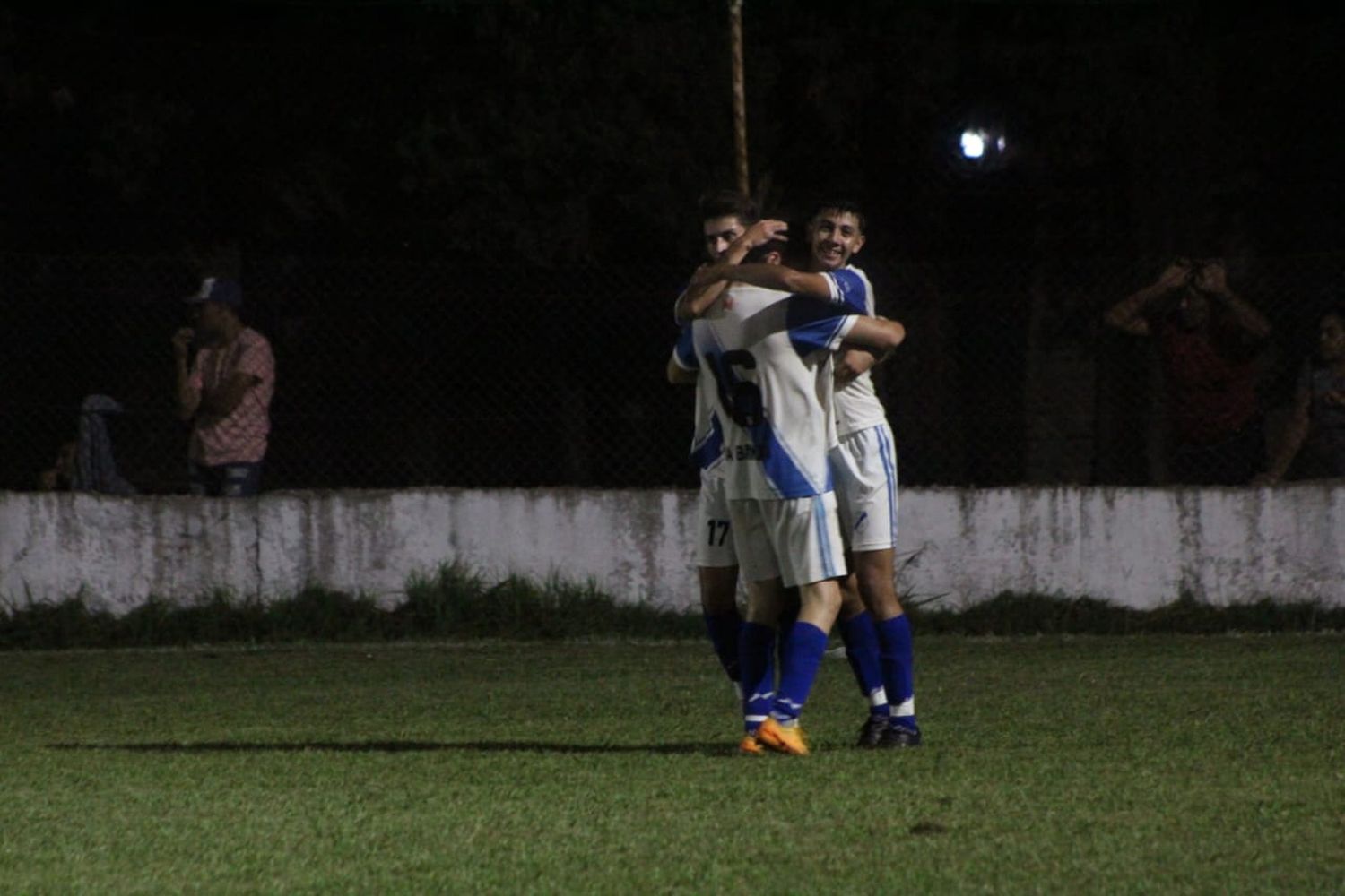 Libertad golea y Sportiva sorprende en la Copa Campeones Entrerrianos 1995