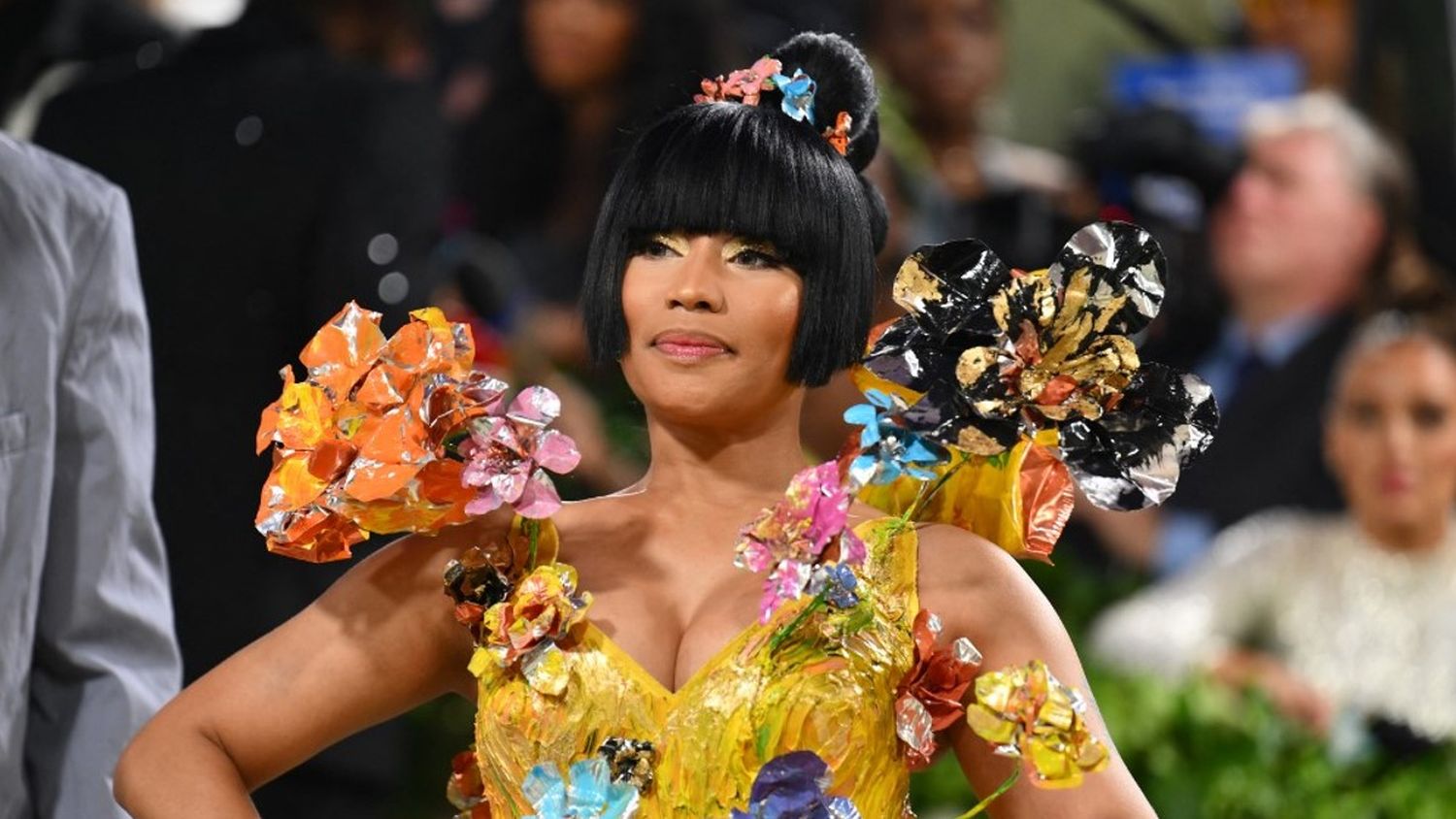 Nicki Minaj graba el momento de su detención y anuncia que fue liberada (video)