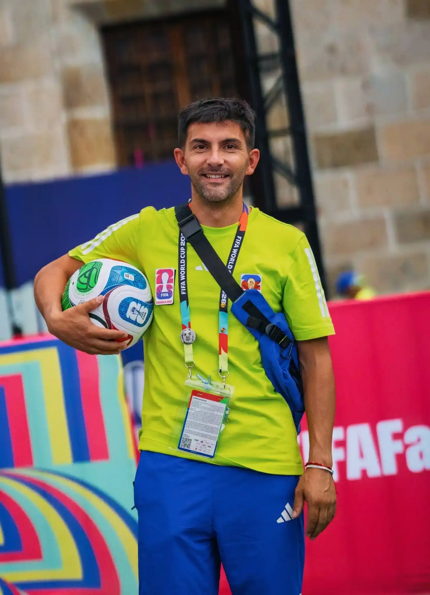 Un crespense fue voluntario FIFA en el Mundial