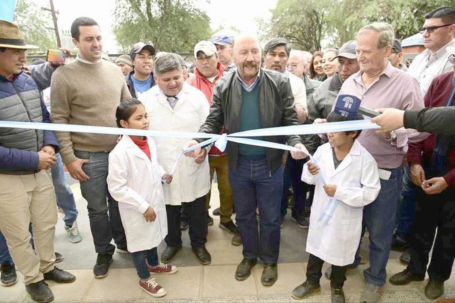 Insfrán inauguró la obra educativa 1.468 de su gestión