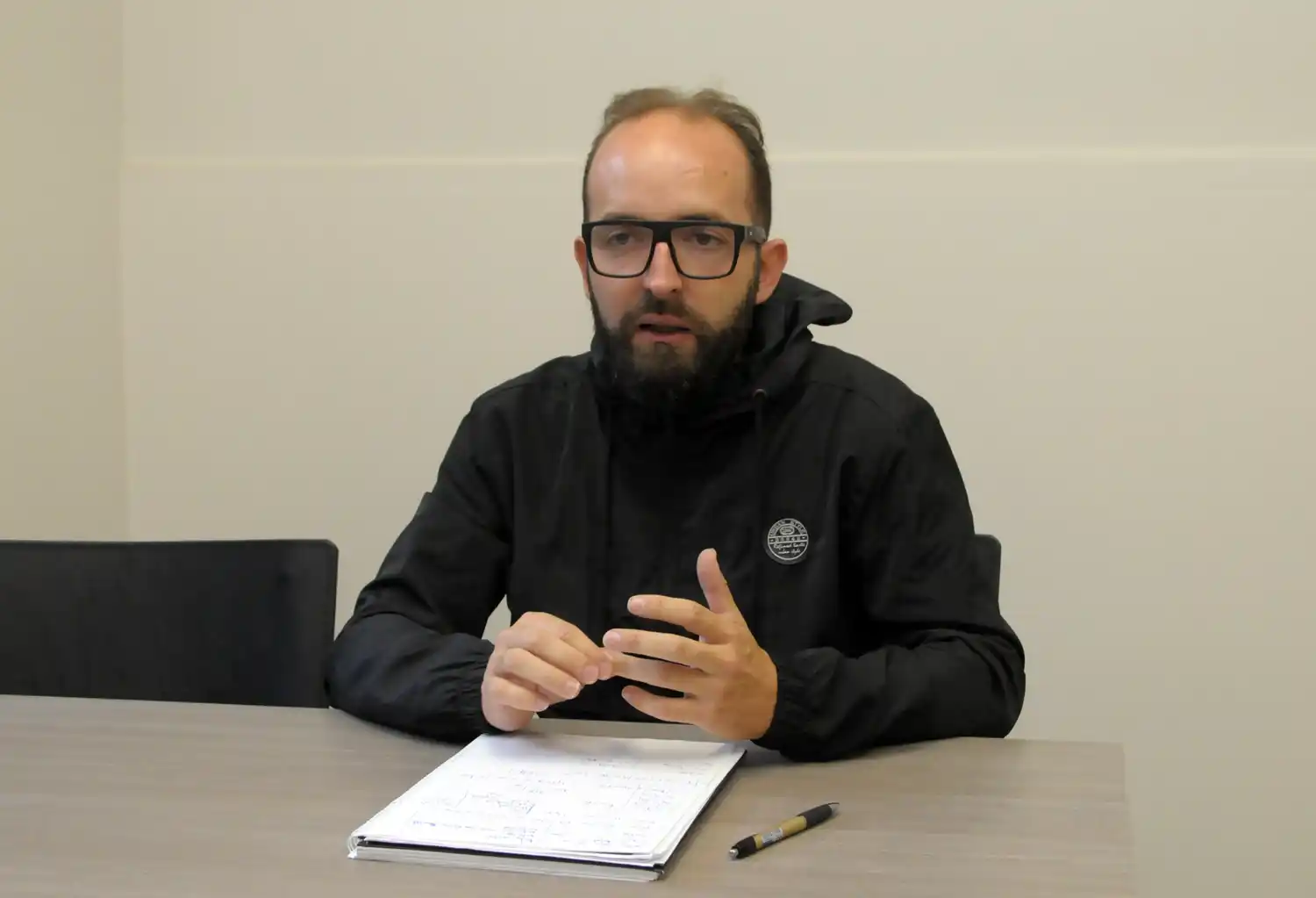 Nicolás Carrillo afirmó que el Sumo como “servicio público no está cumpliendo su función”