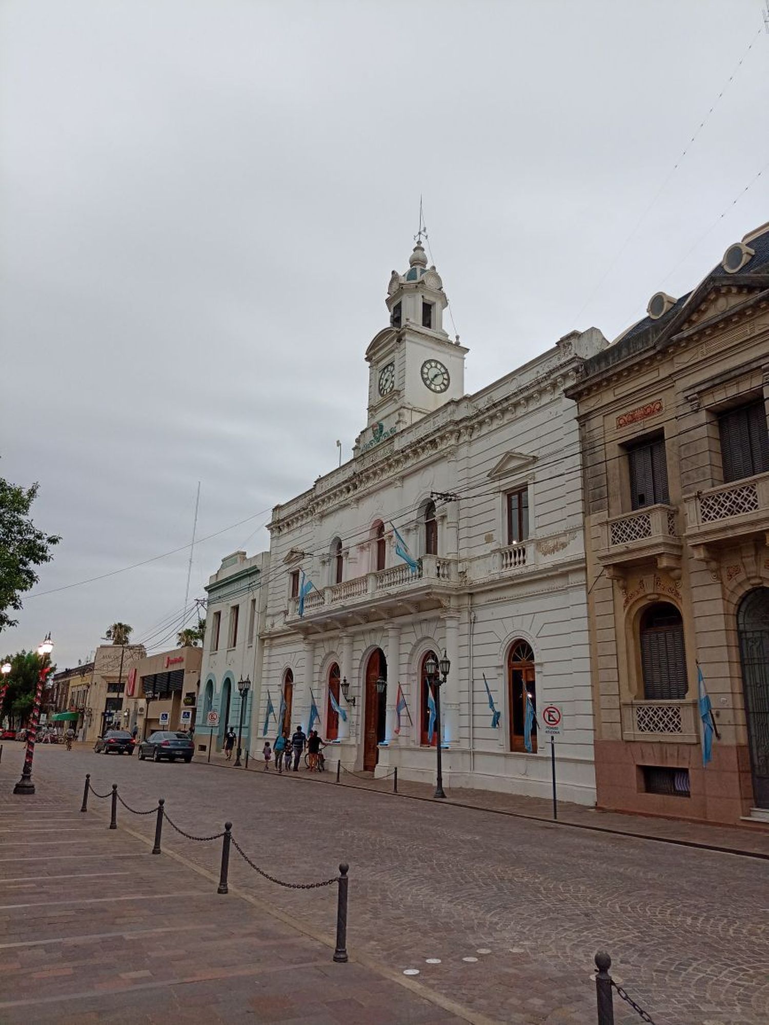 Fuertes desmintió acusaciones virales y reafirmó el sistema de ingreso transparente al municipio