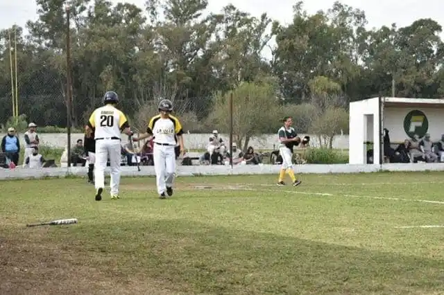 Sóftbol: el equipo de La Olla viaja al Argentino de Paraná