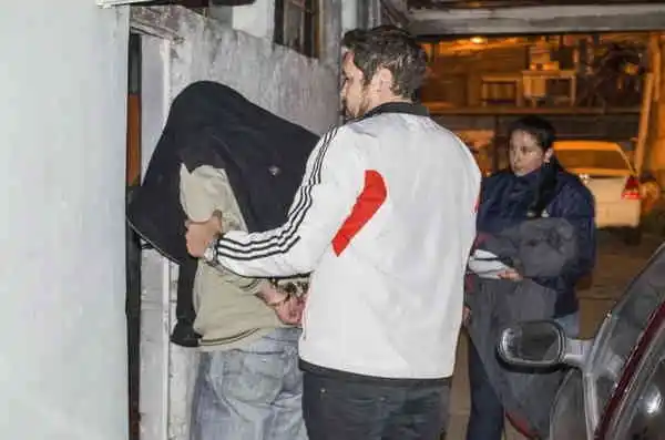 Azul: Se entregó el veterinario acusado de abusar de dos menores