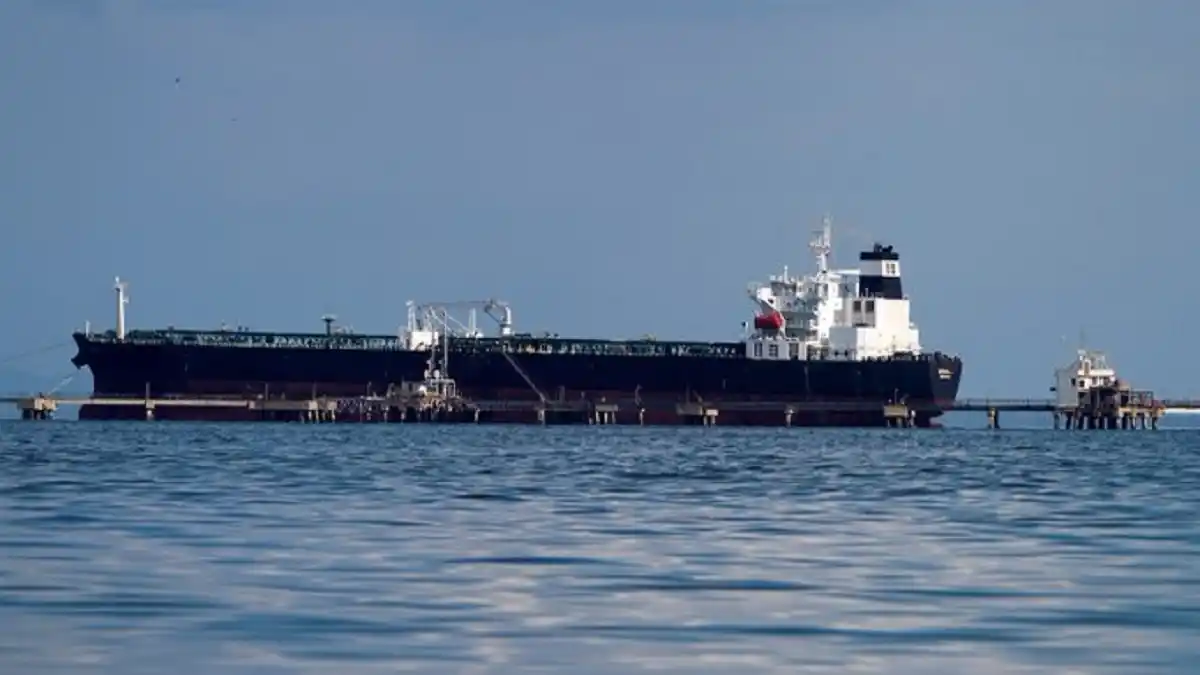 REUTERS: se reanudan salidas de petróleo venezolano