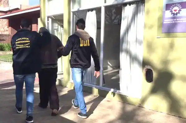 Proliferan delitos cibernéticos, ahora  un detenido por grooming en Quequén