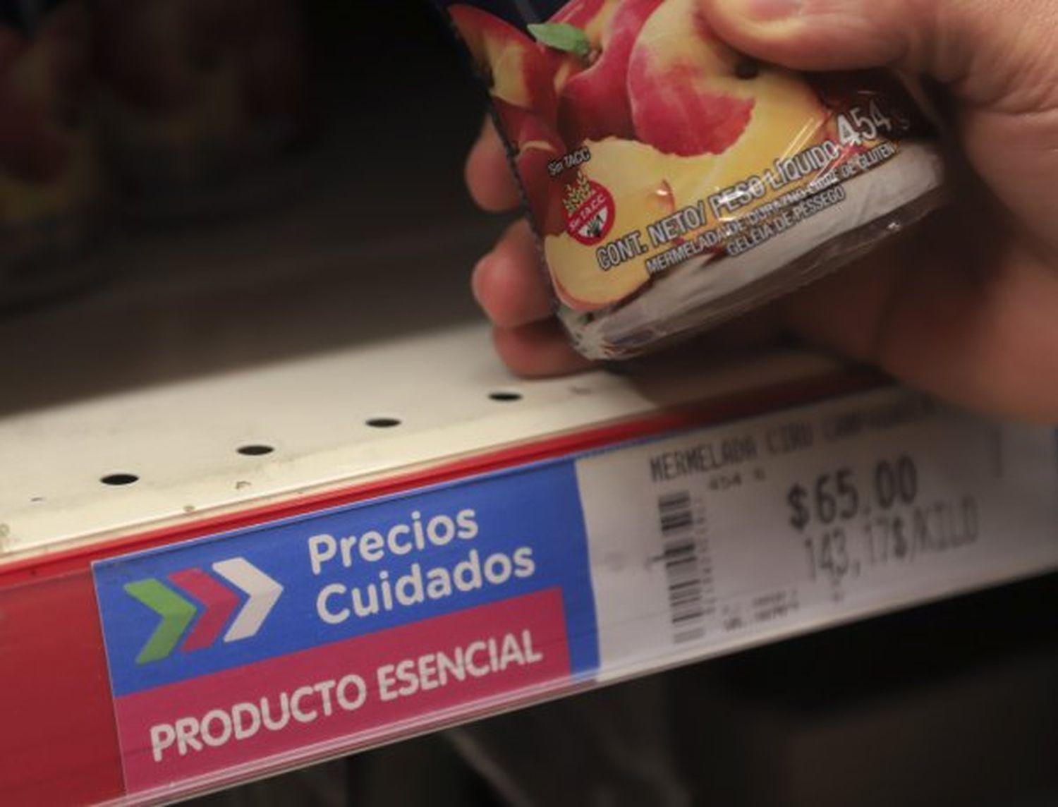 Productos "esenciales" se suman a precios cuidados