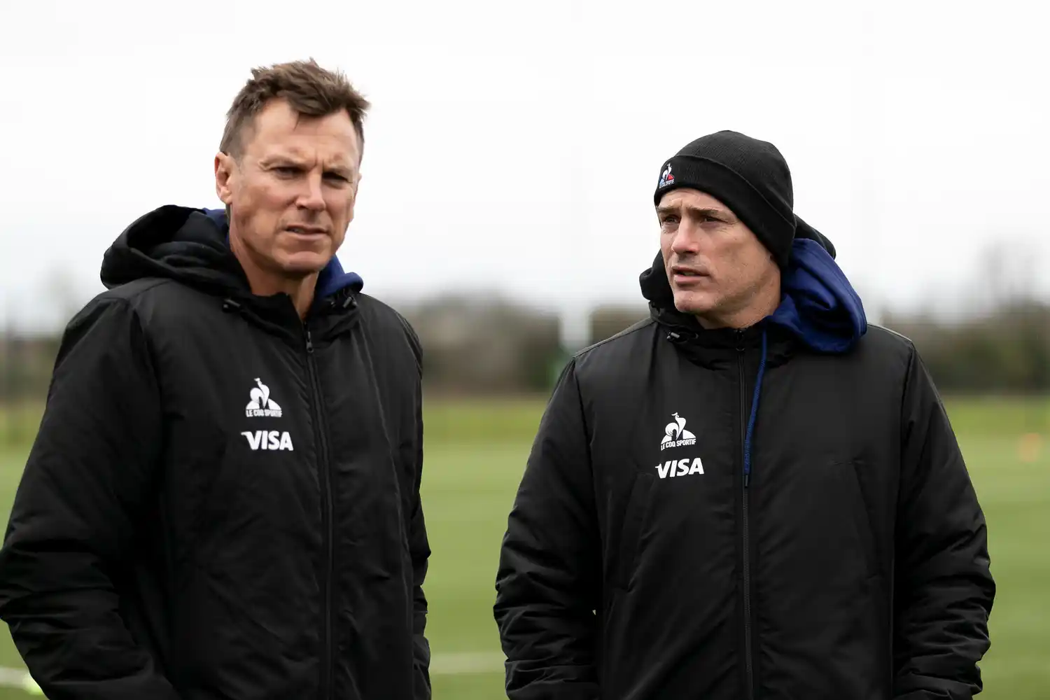 Contepomi, en el campo desarrollado en Londres, junto a Brad Mooar, el entrenador neozelandés que se sumó al staff.