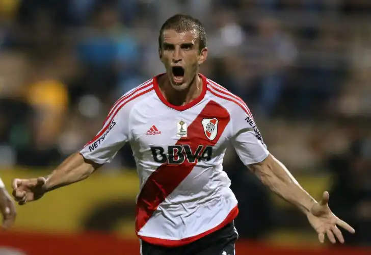 Iván Alonso rescindió su contrato con River y liberó un cupo de extranjero