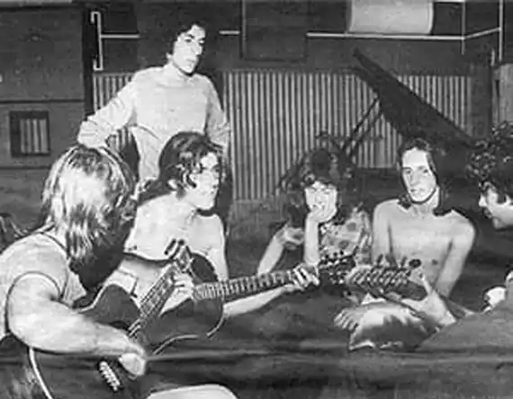 Hace 50 años PorSuiGieco hizo delirar a una multitud en el Teatro Estrada de Tandil