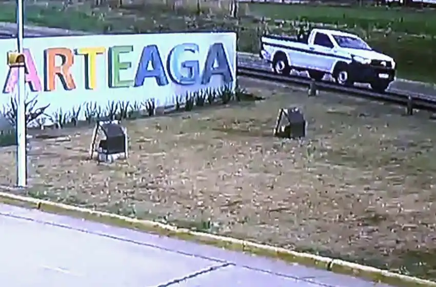 Las cámaras de seguridad no captaron a nadie subiendo a la camioneta