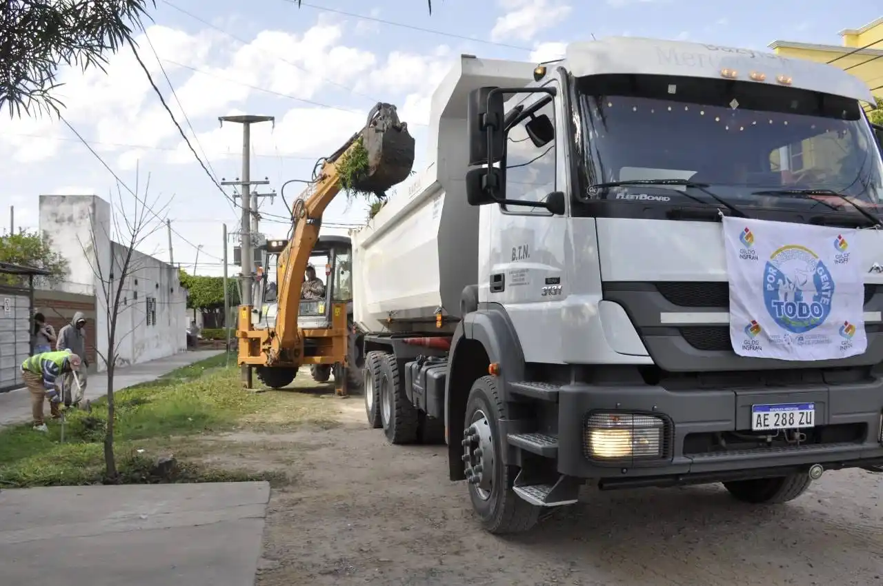 Operativo solidario: en el Mariano Moreno
terminaron tareas de mejoramiento urbano