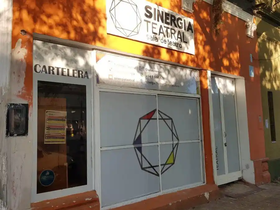 Las salas teatrales y los centros culturales independientes piden que los dejen abrir y trabajar