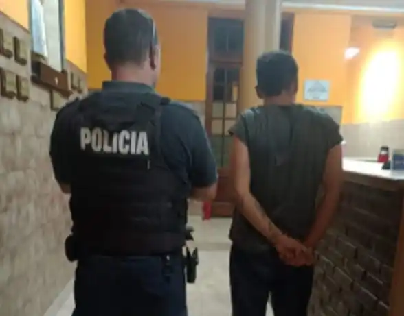 El aprehendido fue trasladado a la Comisaría Primera.