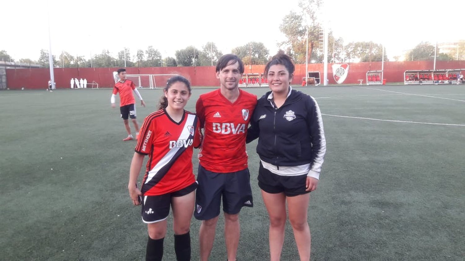 Varales y More, otras dos tandilenses que aparecen en los planes de River